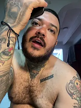 El Titan1998 online show from March 4, 2026, 12:44 pm