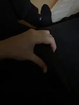 Snapshot of Dvddd chatting on December 3, 2025, 10:02 am Dvddd online show from December 3, 2025, 10:02 am