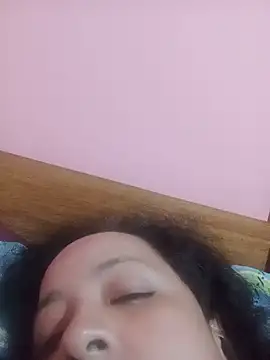 Luciana270285 online show from December 30, 2024, 4:08 pm