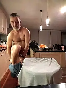 kevincumporn online show from February 5, 2026, 3:33 am