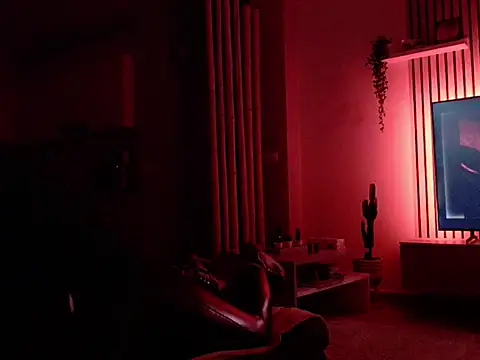 NoraInMask online show from January 7, 2026, 8:55 pm