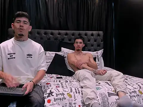 hell twink online show from February 15, 2026, 9:11 pm