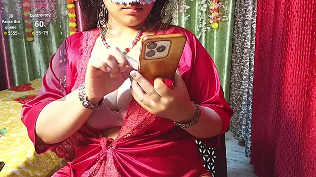 freesoul272002 online show from December 3, 2025, 7:45 pm