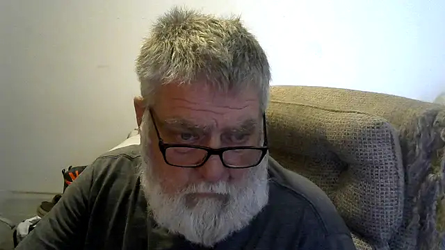 Snapshot of viejo_oso chatting on March 22, 2026, 6:55 pm viejo oso online show from March 22, 2026, 6:55 pm