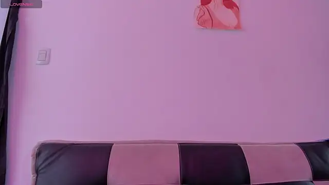 Snapshot of Sophia_cyrus11 chatting on November 29, 2025, 7:06 pm Sophia cyrus11 online show from November 29, 2025, 7:06 pm