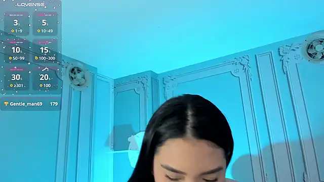 stefany duque1  online show from December 29, 2024, 12:52 am