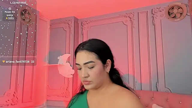 stefany duque1  online show from January 16, 2025, 6:35 am