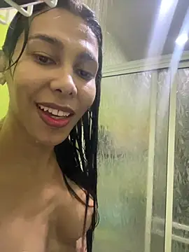 Snapshot of Ebonyxprincess_ chatting on October 13, 2025, 8:20 pm Ebonyxprincess online show from October 13, 2025, 8:20 pm