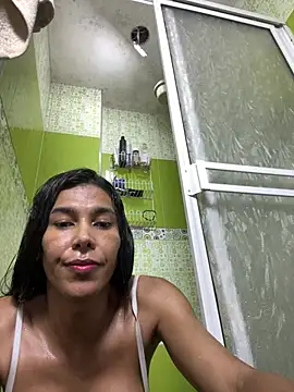 Ebonyxprincess  online show from April 24, 2026, 7:49 pm