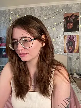 Sabrina shells online show from November 14, 2025, 10:58 am