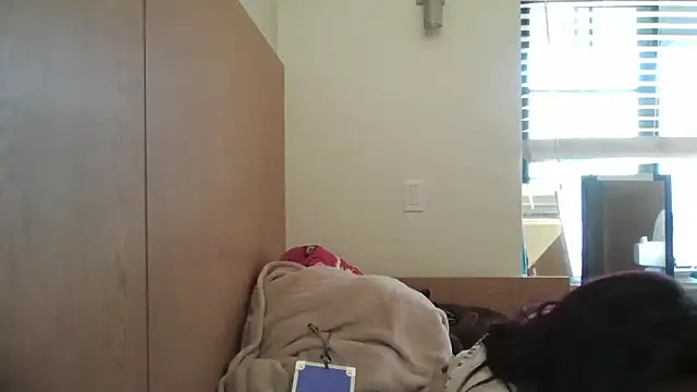 Dnasty408 online show from November 4, 2025, 3:22 pm