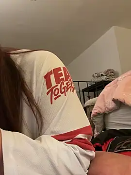 Dnasty408 online show from April 19, 2026, 11:31 am