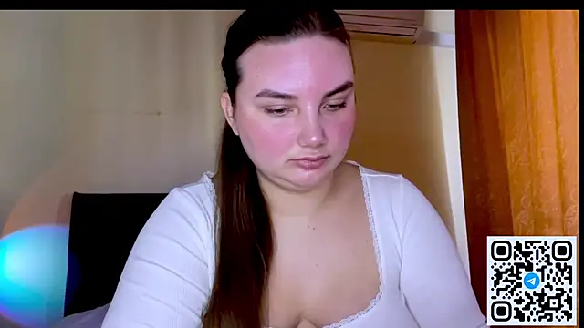 Dreamyblushfairy online show from March 9, 2026, 9:35 am