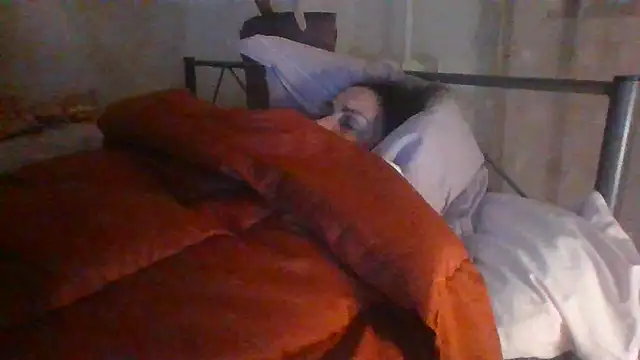 BELLAMORGANE1 online show from February 5, 2025, 7:20 pm