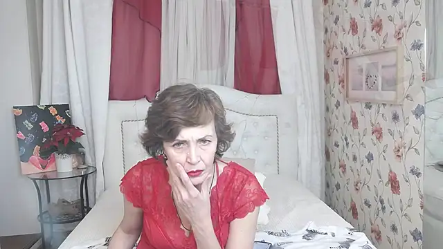 SilviaHart online show from October 9, 2025, 12:47 pm