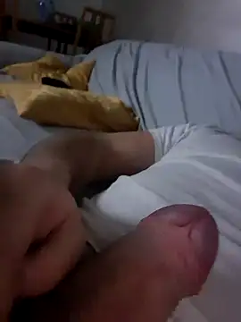 michemichemiche8 online show from March 5, 2025, 9:15 pm