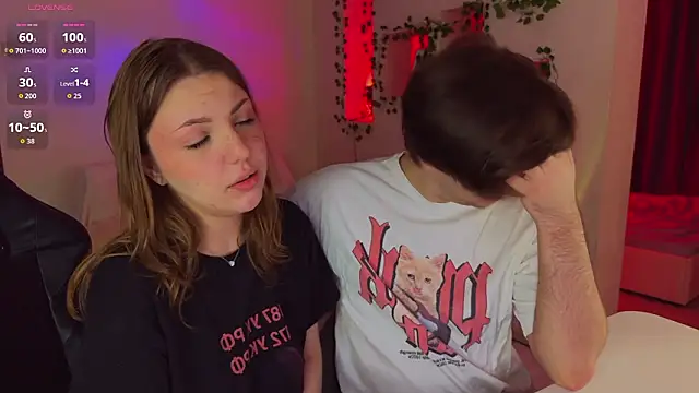 RobertAndLinela online show from March 22, 2026, 2:15 am