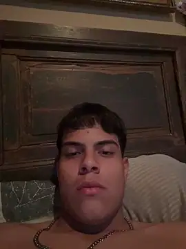 Snapshot of leandrollst_3 chatting on December 1, 2025, 7:30 pm leandrollst 3 online show from December 1, 2025, 7:30 pm