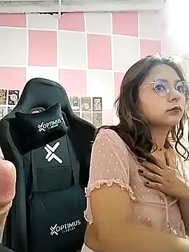 Paulina mosh online show from February 20, 2025, 2:24 pm