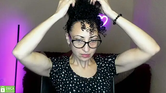 Arianasweety23 online show from September 16, 2025, 5:25 pm