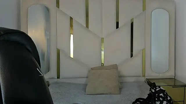 IsabellRodriguez18 online show from October 17, 2025, 12:47 am