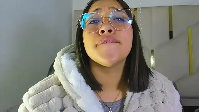 IsabellRodriguez18 online show from February 2, 2026, 3:16 am