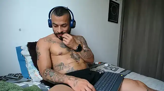 callme douglas online show from February 1, 2025, 3:39 pm