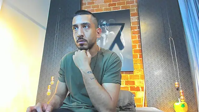 AntonAndSofii online show from January 23, 2025, 3:16 am