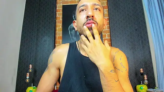 AntonAndSofii online show from January 29, 2025, 3:22 am