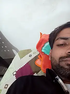 Snapshot of playboyz77 chatting on January 19, 2025, 3:10 pm playboyz77 online show from January 19, 2025, 3:10 pm