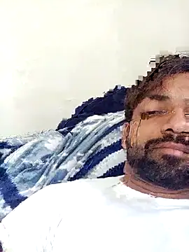 Snapshot of playboyz77 chatting on February 19, 2025, 10:01 am playboyz77 online show from February 19, 2025, 10:01 am