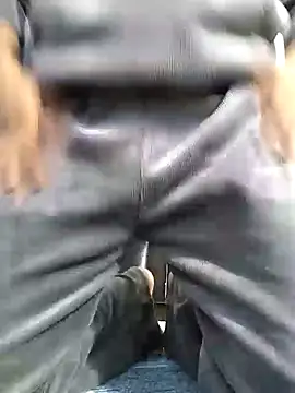 Snapshot of Rajinder25 chatting on December 23, 2024, 9:38 am Rajinder25 online show from December 23, 2024, 9:38 am