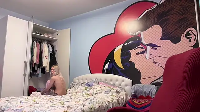 yunasuka online show from March 15, 2025, 6:32 pm