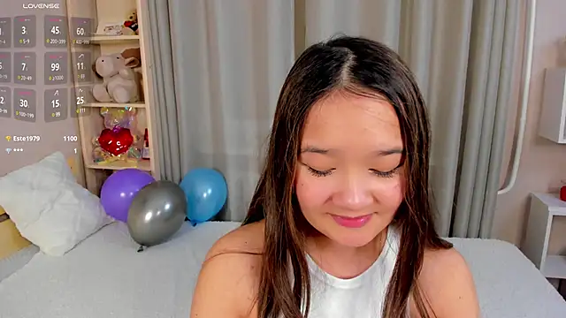 Maekko online show from February 28, 2025, 4:31 pm