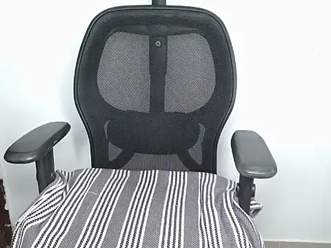 Snapshot of GoddessGlide chatting on January 16, 2025, 12:02 am GoddessGlide online show from January 16, 2025, 12:02 am