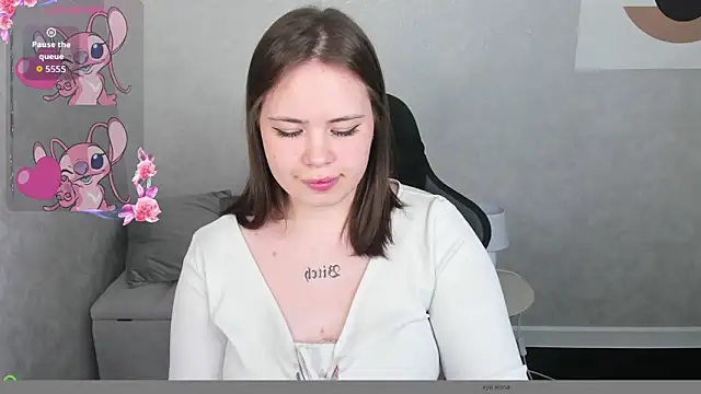 EricaElliott online show from September 30, 2025, 8:52 am