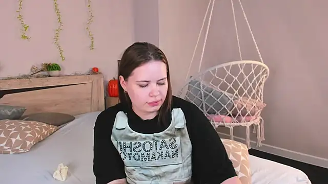 EricaElliott online show from June 27, 2026, 1:06 pm