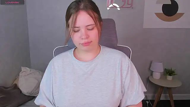 EricaElliott online show from June 30, 2026, 9:21 am