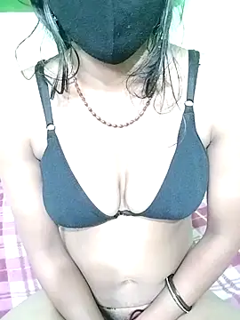 Snapshot of Coupleshow47 chatting on October 15, 2025, 10:43 pm Coupleshow47 online show from October 15, 2025, 10:43 pm