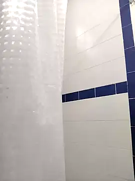 Mia WAll online show from January 22, 2025, 4:23 pm