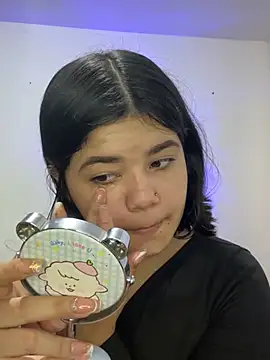 Snapshot of pretty_angela1 chatting on December 29, 2024, 2:52 pm pretty angela1 online show from December 29, 2024, 2:52 pm