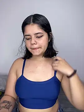 Snapshot of pretty_angela1 chatting on February 12, 2025, 3:07 am pretty angela1 online show from February 12, 2025, 3:07 am