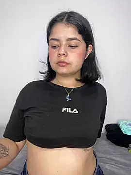 Snapshot of pretty_angela1 chatting on February 27, 2025, 2:21 am pretty angela1 online show from February 27, 2025, 2:21 am