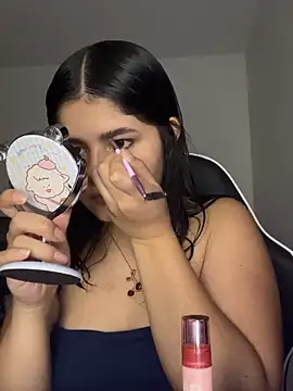 Snapshot of pretty_angela1 chatting on September 8, 2025, 10:53 pm pretty angela1 online show from September 8, 2025, 10:53 pm