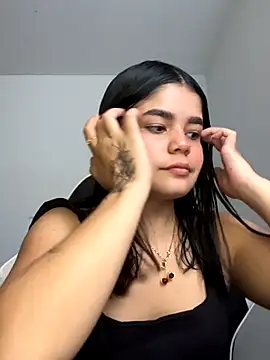 Snapshot of pretty_angela1 chatting on September 10, 2025, 8:53 pm pretty angela1 online show from September 10, 2025, 8:53 pm