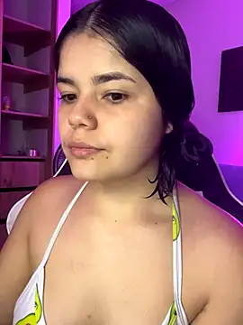 Snapshot of pretty_angela1 chatting on October 10, 2025, 1:59 am pretty angela1 online show from October 10, 2025, 1:59 am