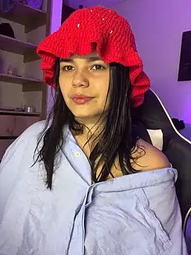 Snapshot of pretty_angela1 chatting on October 13, 2025, 12:54 am pretty angela1 online show from October 13, 2025, 12:54 am