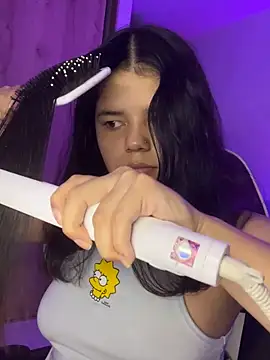 Snapshot of pretty_angela1 chatting on October 21, 2025, 3:07 am pretty angela1 online show from October 21, 2025, 3:07 am