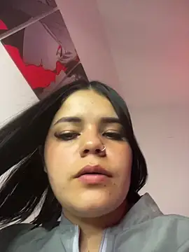 Snapshot of pretty_angela1 chatting on November 21, 2025, 12:54 am pretty angela1 online show from November 21, 2025, 12:54 am