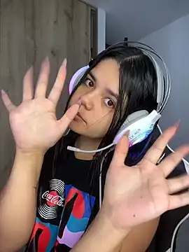 pretty angela1 online show from January 12, 2026, 5:40 pm